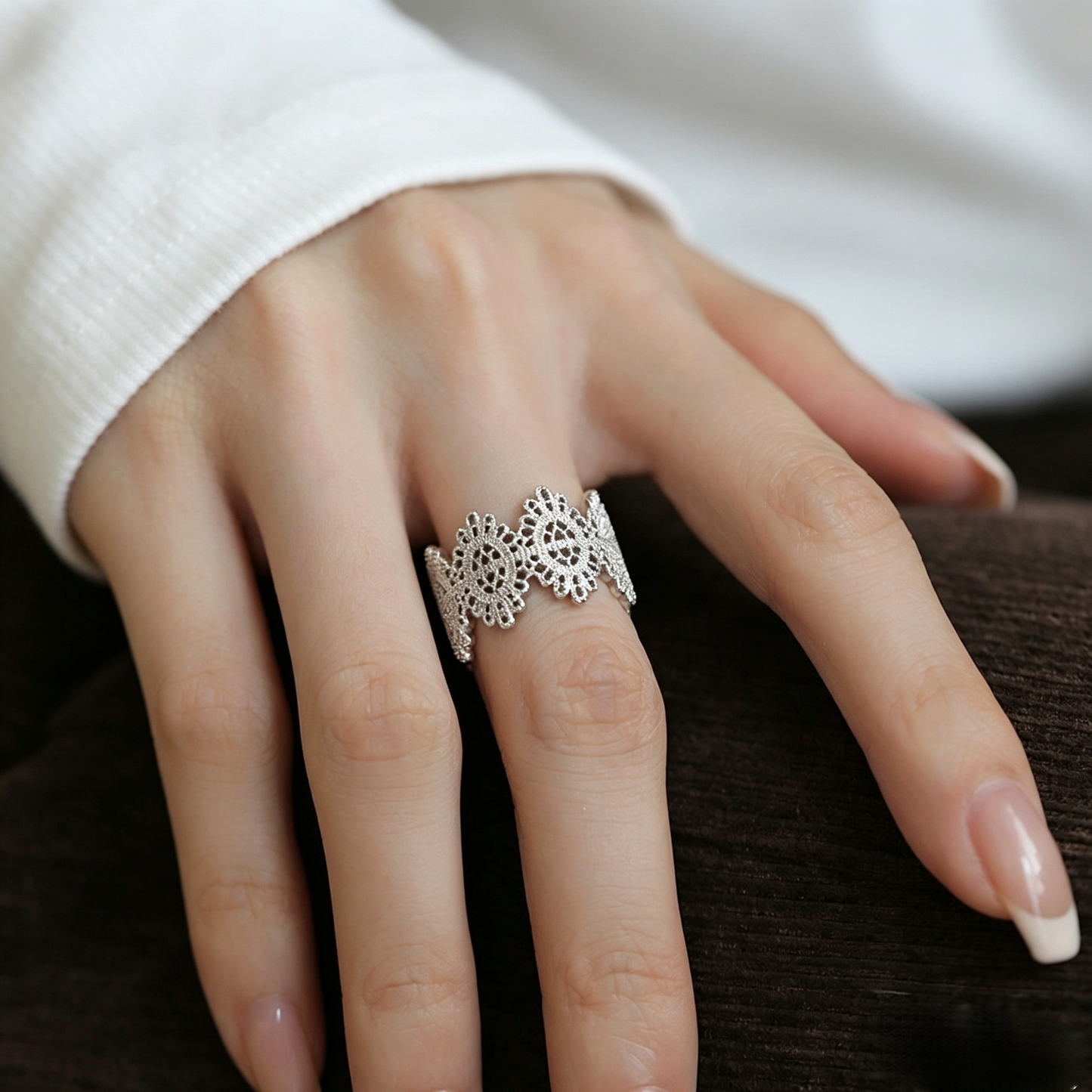 Vintage Cutout Lace Pattern Ring