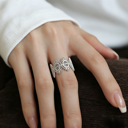 Vintage Cutout Lace Pattern Ring